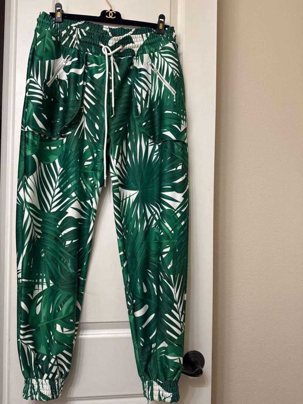 Fashion Nova Green & White Tropical Leaf Joggers set